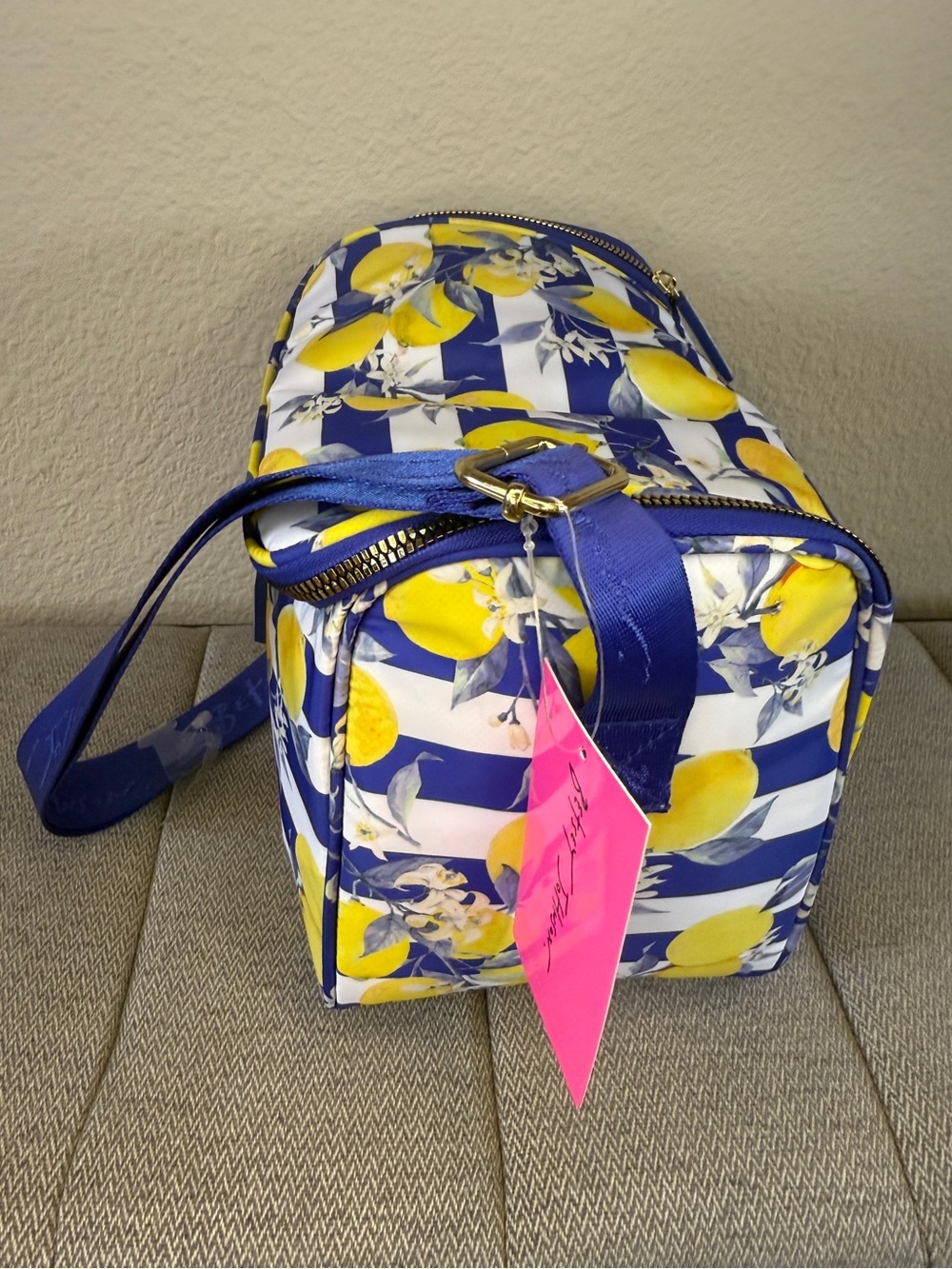 Betsey Johnson Insulted Lunch Tote, Lemon Print - Picture 14 of 15